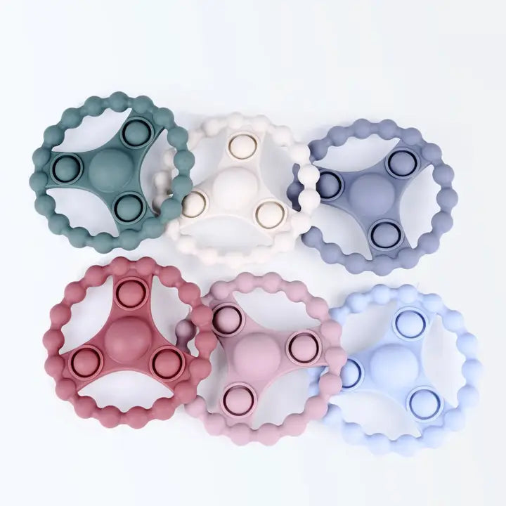 Silikoninis kramtukas su „Pop-It“ elementu – žalios spalvos