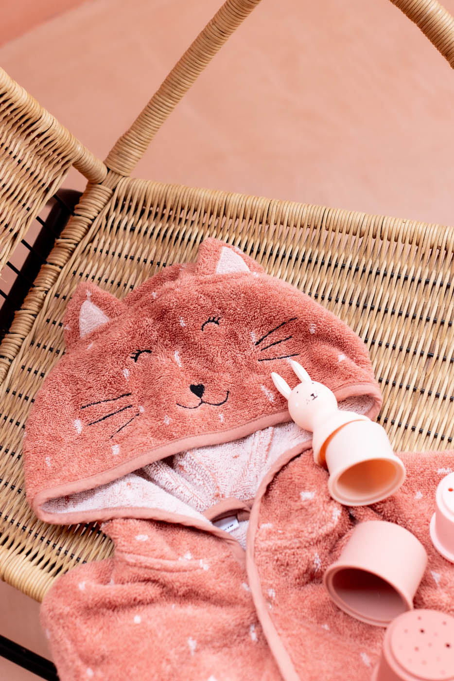 Rankšluostis su gobtuvu „Kačiukas“