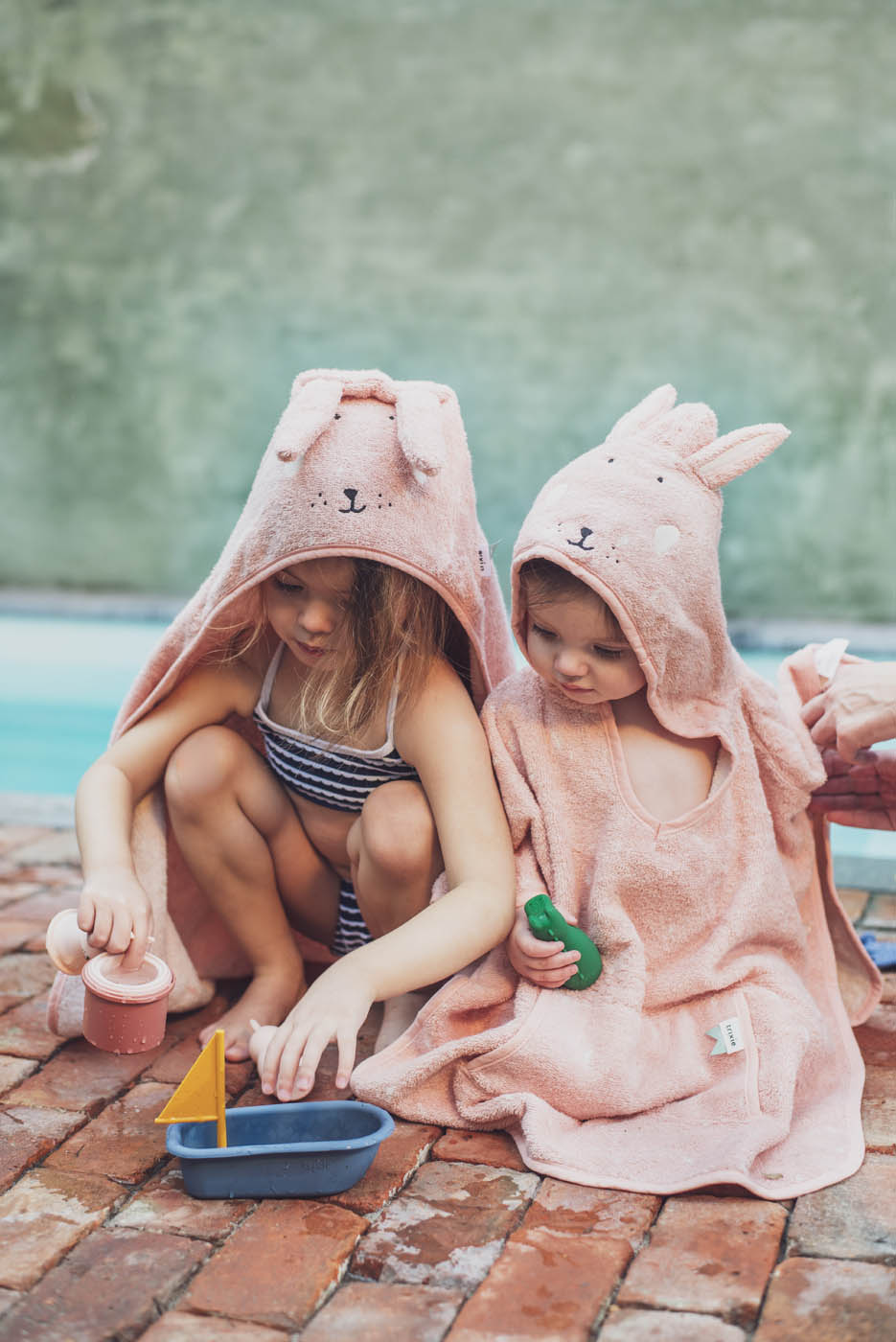 Rankšluostis su gobtuvu „Zuikis“