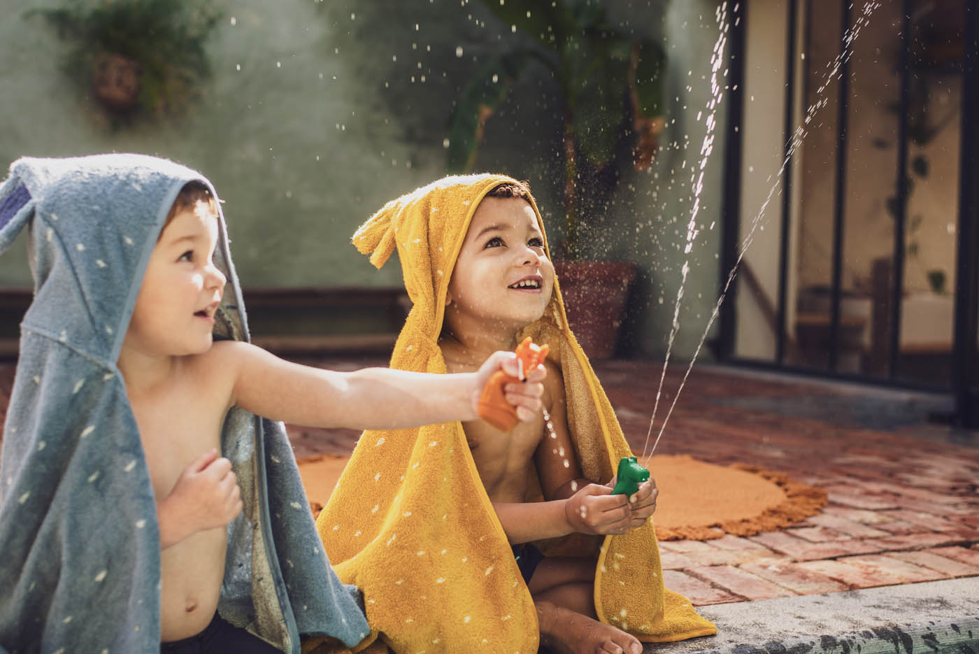 Rankšluostis su gobtuvu „Liūtas“