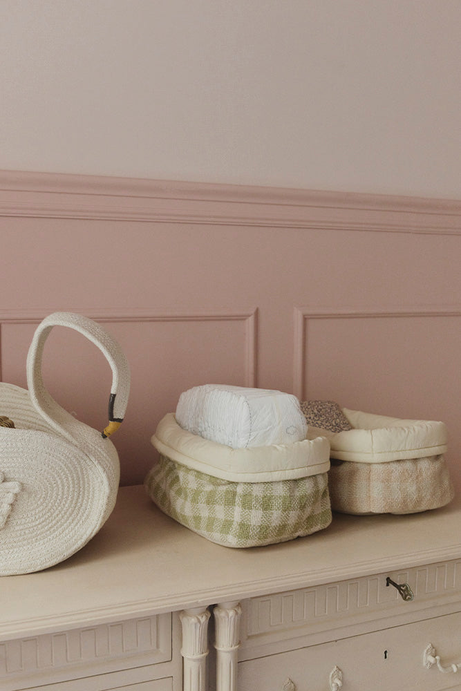 Dygsniuotas krepšys „Matcha“