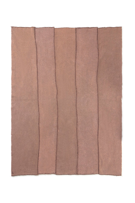 Skalbiamas rudas vintažinis kilimas