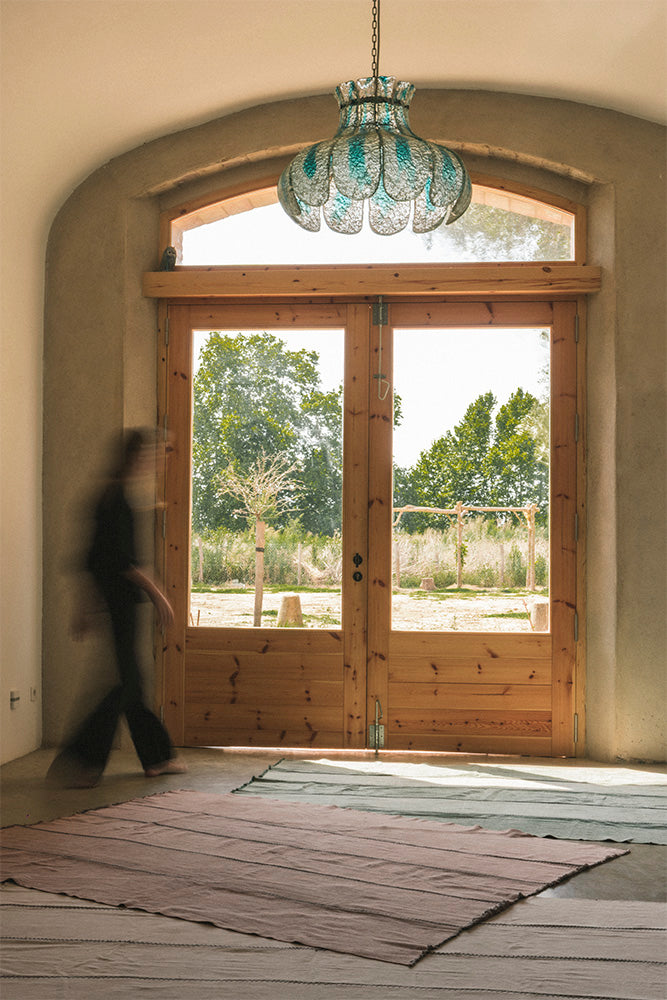 Skalbiamas rudas vintažinis kilimas