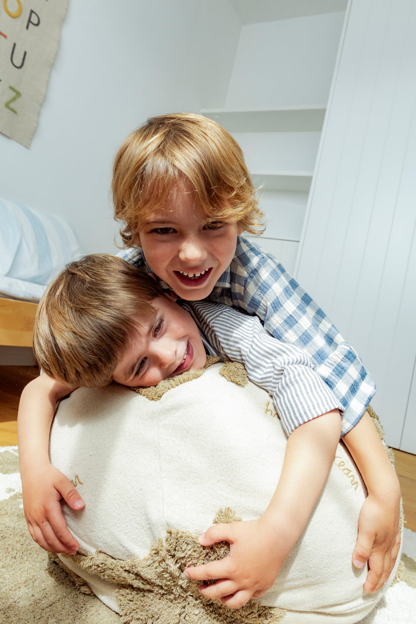 Pasaulio žemėlapio pufas „Rugcycled"