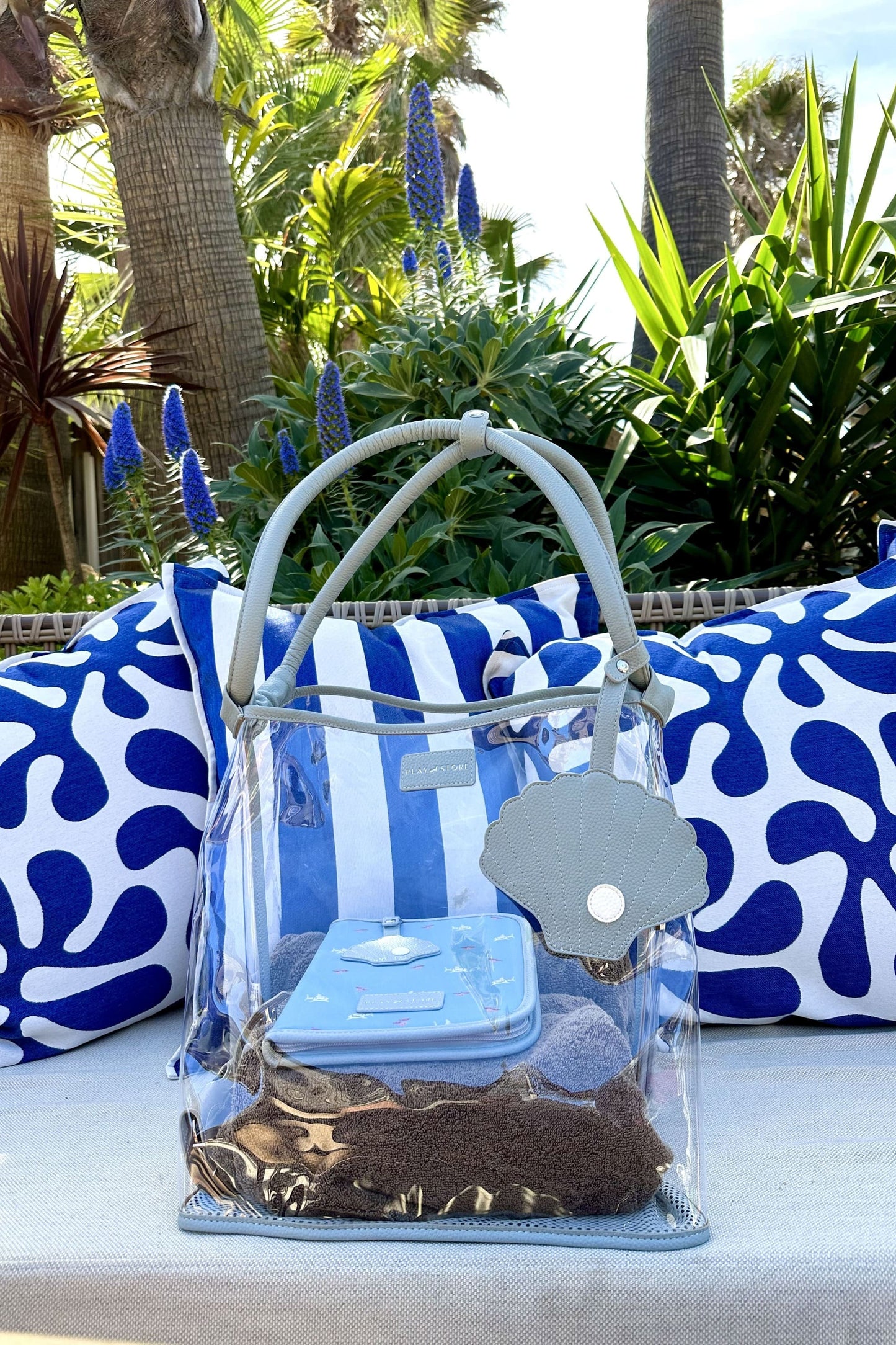 Šviesiai mėlynas mamos paplūdimio krepšys