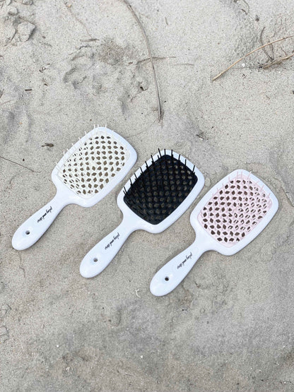 Juodos plaukų šukos