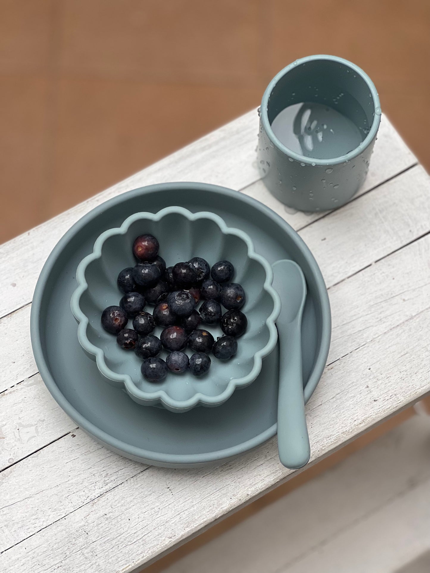 Mėlynas indų rinkinys