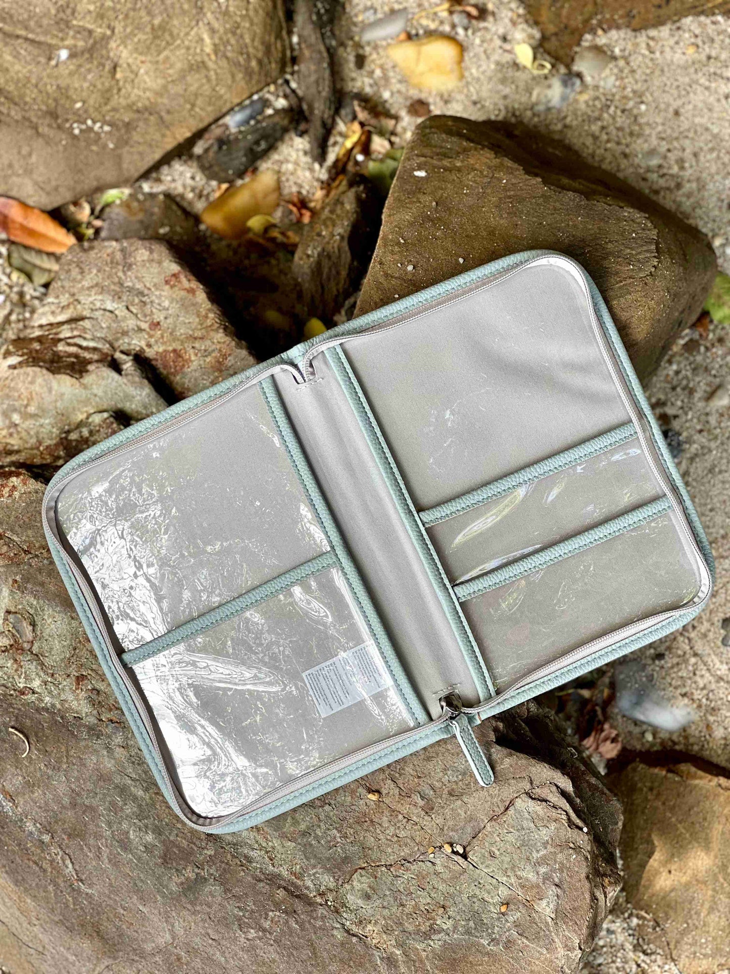 Dokumentų dėklas su rykliais