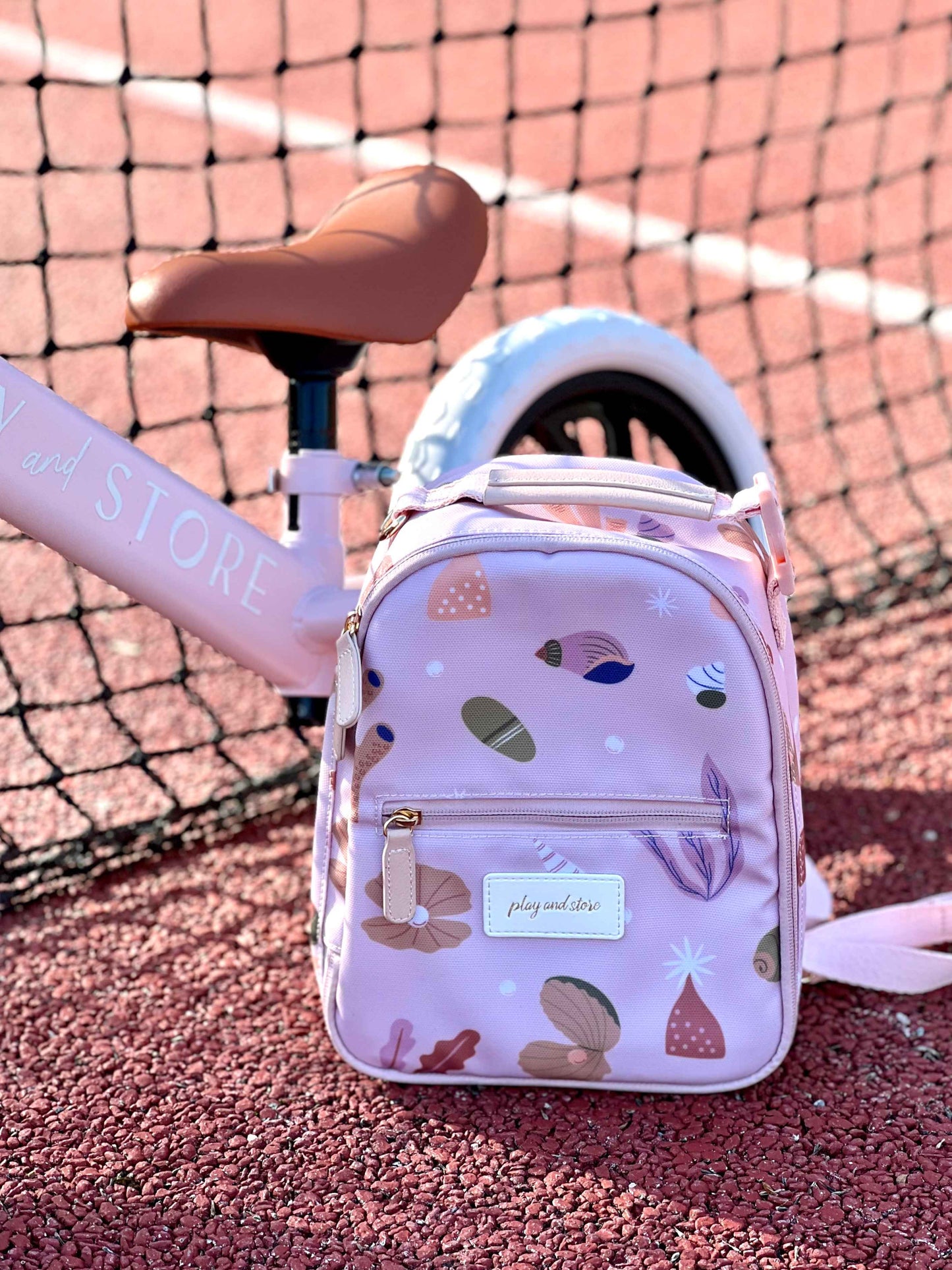 Rožinė keliautojų pietų kuprinė