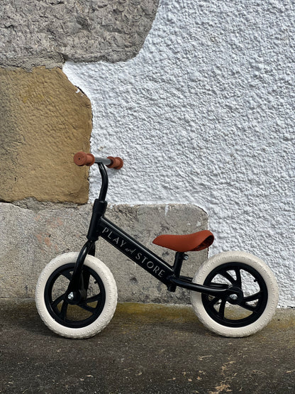 PREMIUM JUODAS BALANSINIS DVIRATIS