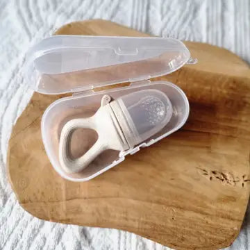 Vaisių ir maisto žindukas – smėlio spalvos su taškeliais