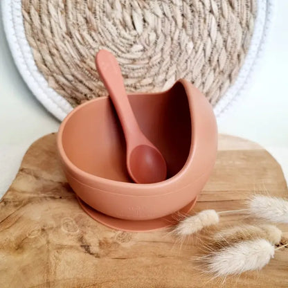 Silikoninis dubenėlis su šaukšteliu – oranžinės spalvos