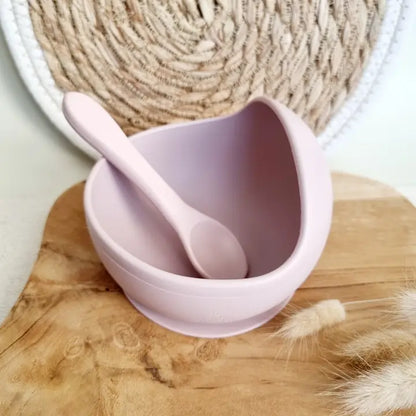 Silikoninis dubenėlis su šaukšteliu – švelniai rožinės spalvos