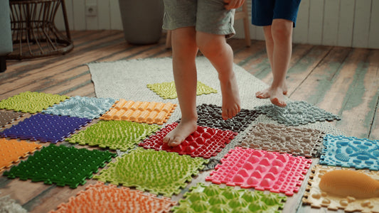 Sensorinis kilimėlis – rinkinys „Krokodilas čia“